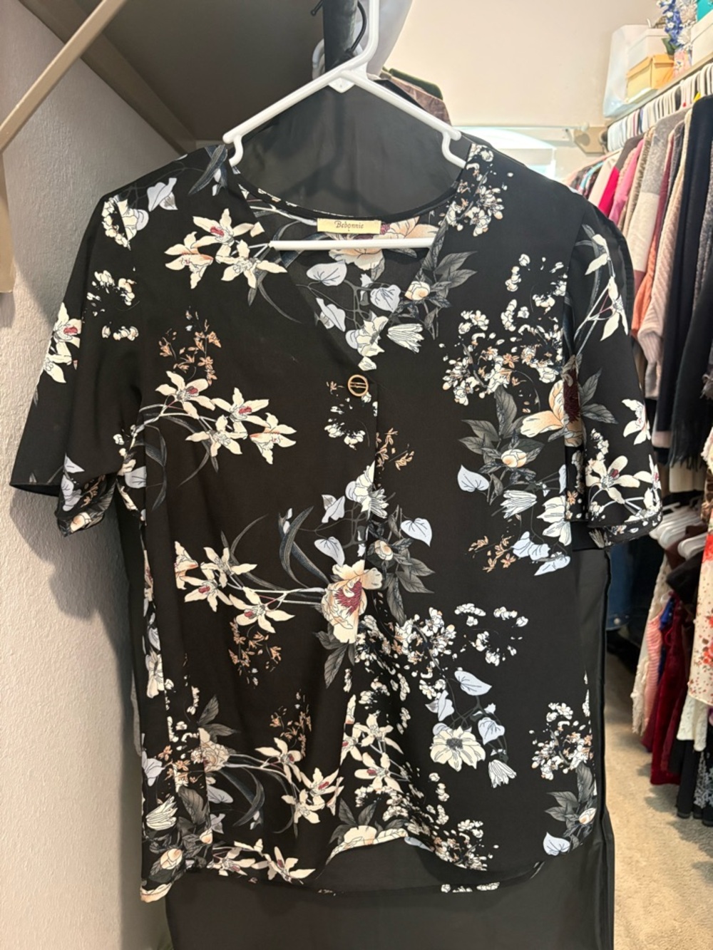 Bellamie Black Floral Button-Front Blouse
